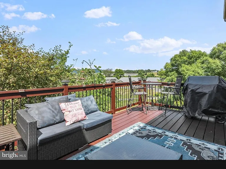 8867 Hillside Way — Photo 22