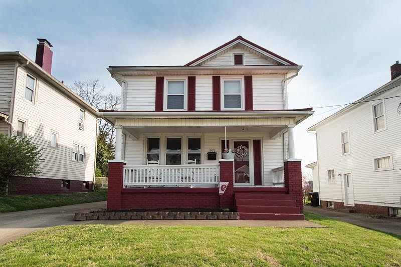 1st image of 1022 22nd St