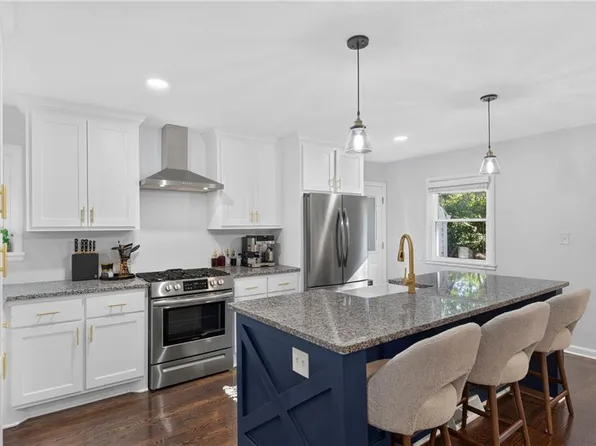 7535 Belleview Ave, Kansas City, MO 64114