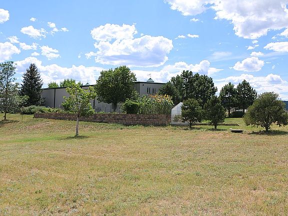 6250 Sqft Bldg w/ Apt