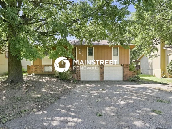 3100 SW McDaniels St, Blue Springs, MO 64015