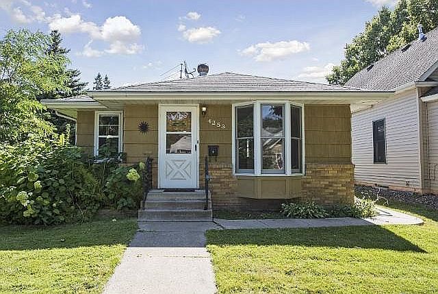 1st image of 4253 30th Ave S
