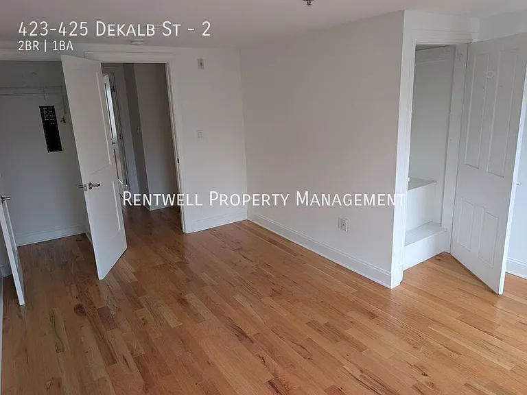 423-425 Dekalb St #2 — Photo 9