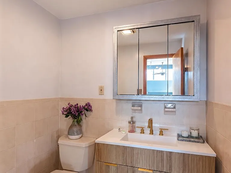 208 Willow Ave #405 — Photo 9