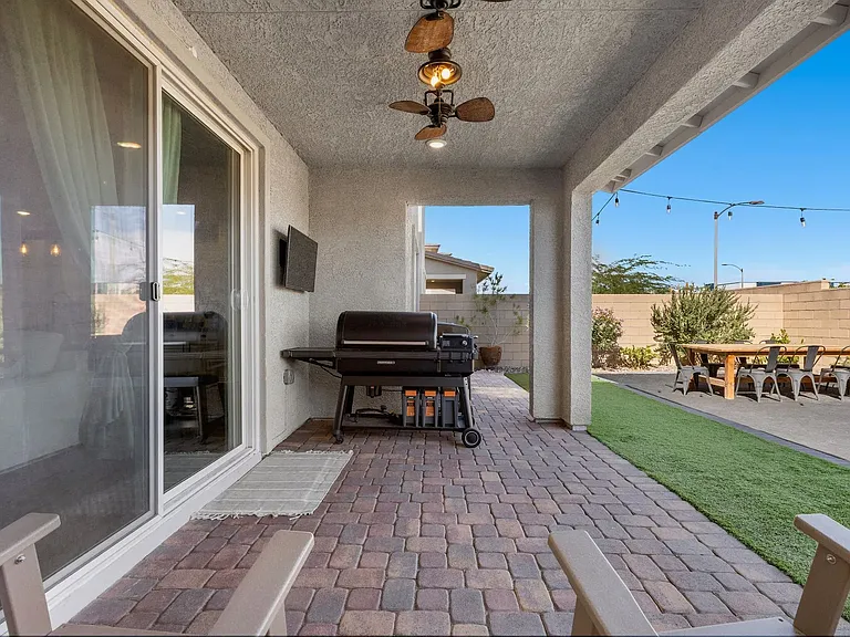 8866 Sasquatch Run Ave — Photo 20