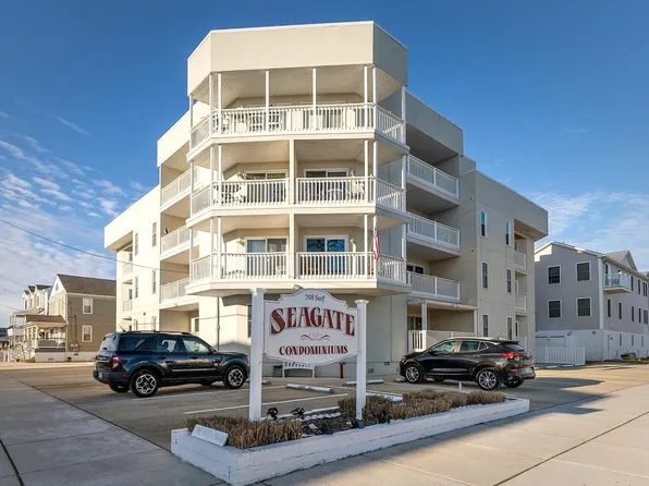708 Surf Ave APT 103, North Wildwood, NJ 08260