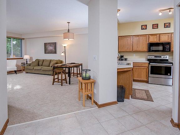 4th image of 11723 Ryan Cir
