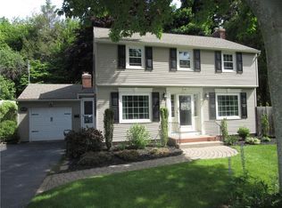 161 Upland Dr, Rochester, NY 14617