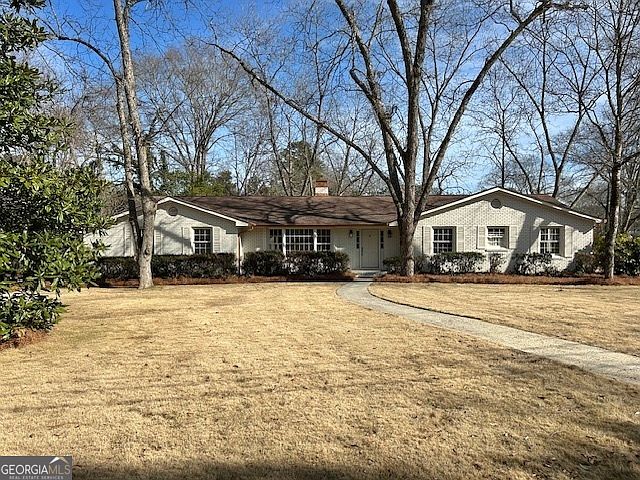 1st image of 8 Woodland Dr