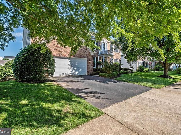 2nd image of 7544 Millpond Ct