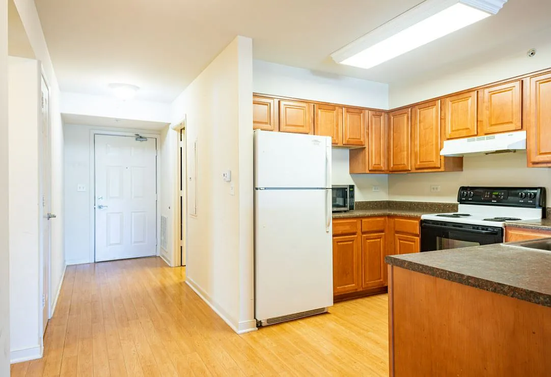 Carrollton Terrace — Photo 2