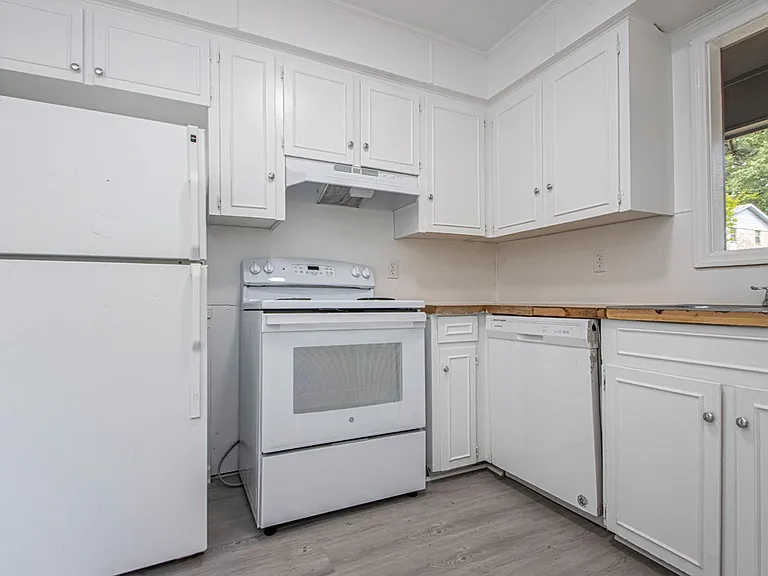 615 Mimi Ln — Photo 13