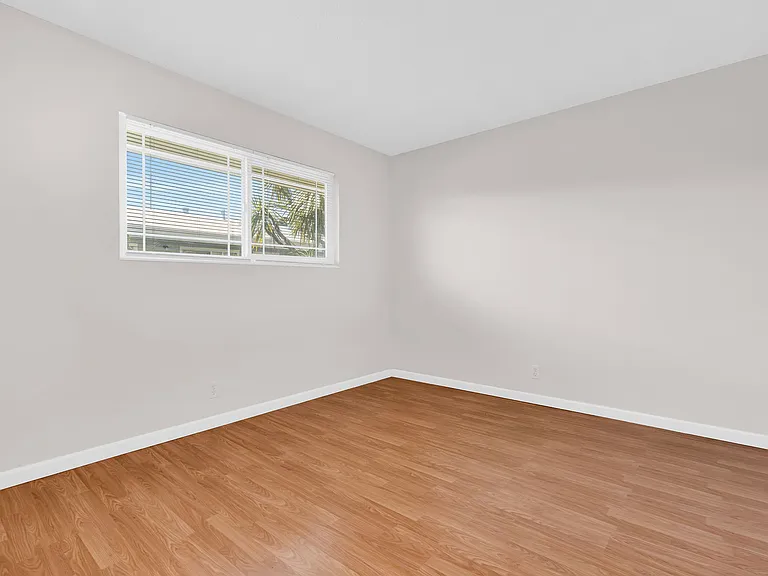 945 Kearney St #12 — Photo 33