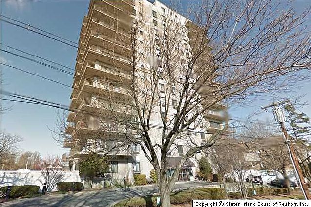 2nd image of 31 Hylan Blvd APT 6B