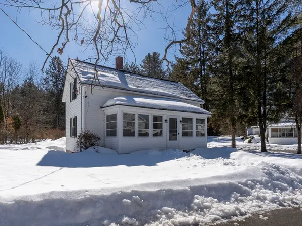 10 Nashua St, Shirley, MA 01464