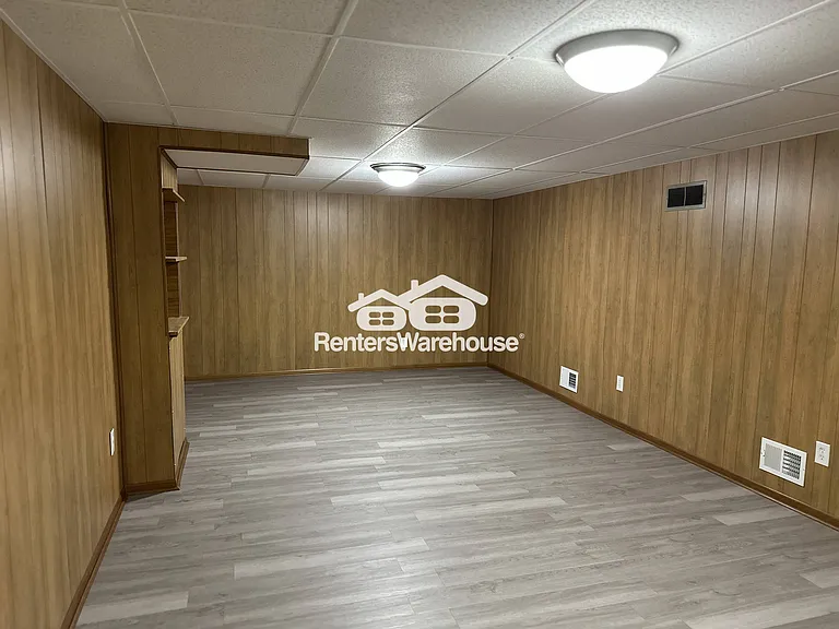 223 Deep Dale Dr — Photo 20