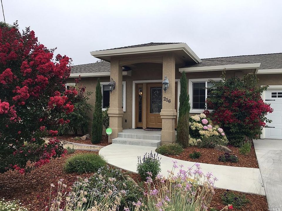 1st image of 216 Crawford Way