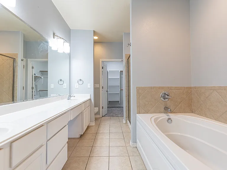 22216 Park Summit Cv — Photo 24