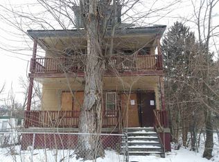 17182 Dequindre St, Hamtramck, MI 48212