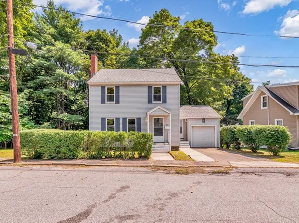 17 Windsor St, Methuen, MA 01844