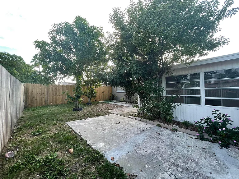 4703 Kelly Rd — Photo 35