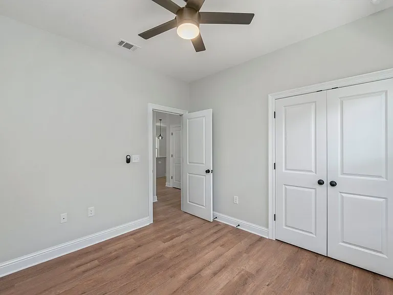 1404 Hickory St — Photo 29