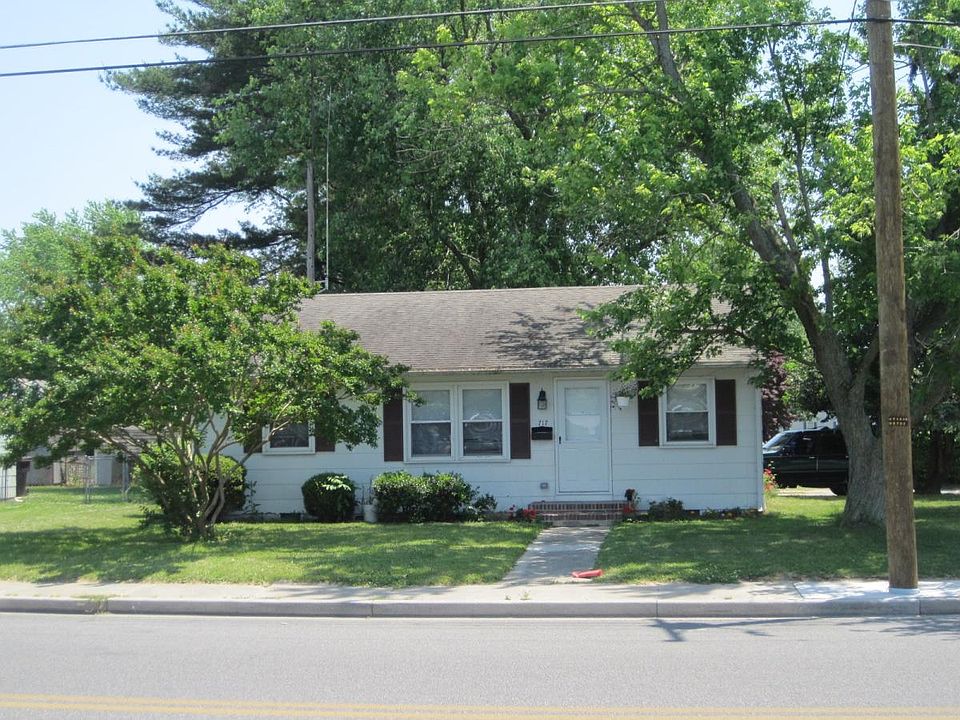717 Spring Avenue