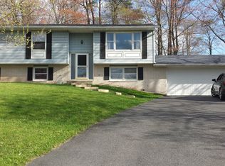 18 Quiggle Ave, Lock Haven, PA 17745