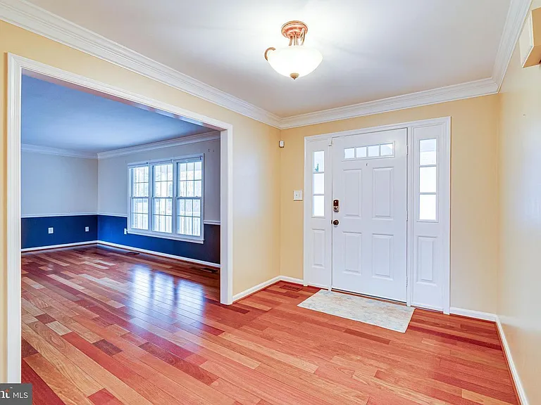 3022 Dower House Dr — Photo 3