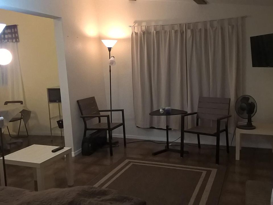 1st image of 1907 N New Braunfels Ave #2