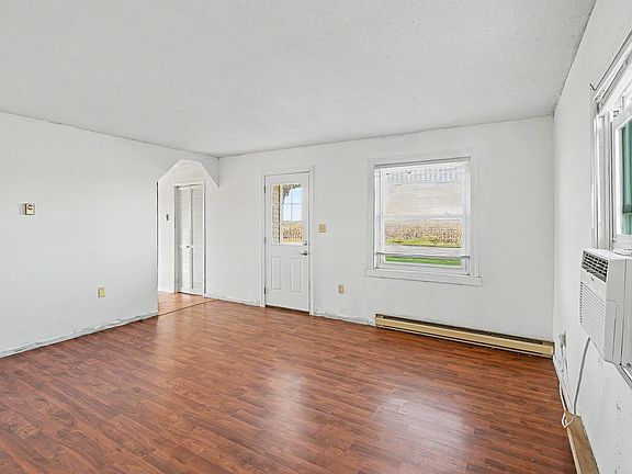 4th image of 478 190th Ave