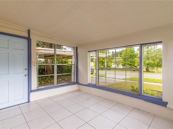 2nd image of 5017 Tangerine Ave S