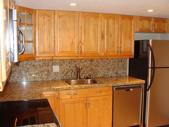 3rd image of 5100 Dupont Blvd APT 4N