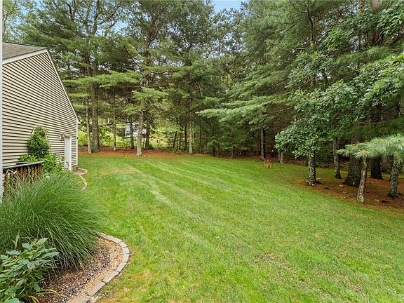 4th image of 67 Moraine Ct