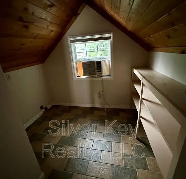 714 Washington Ave #3 — Photo 12