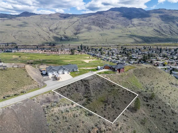 950 Ida Ln #11, Kamloops, BC V2B 0C6