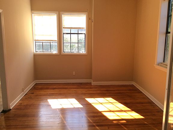 Dining room with re-finished hardwood floors