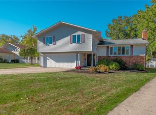 1820 Rockefeller Rd, Wickliffe, OH 44092