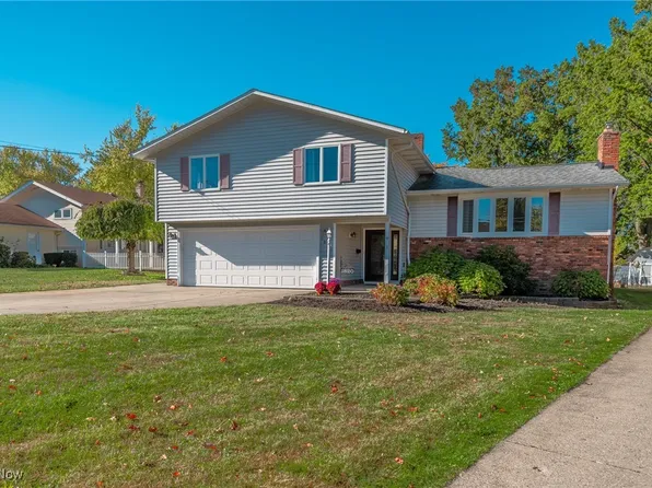 1820 Rockefeller Rd, Wickliffe, OH 44092