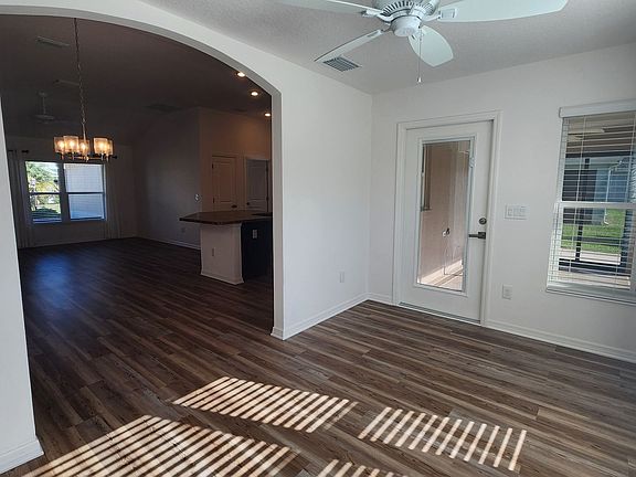 5th image of 5842 Cipris Cir