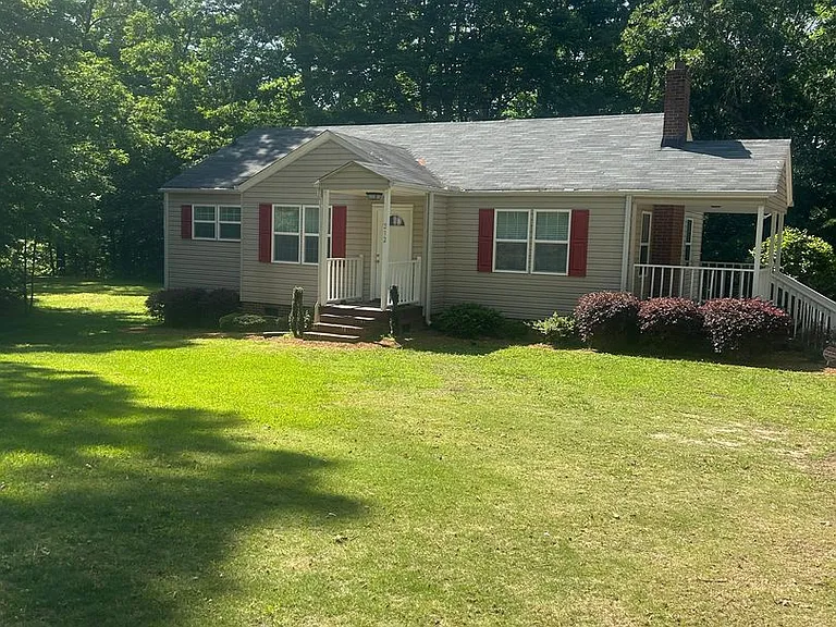 212 S Bennetts Bridge Rd — Photo 1