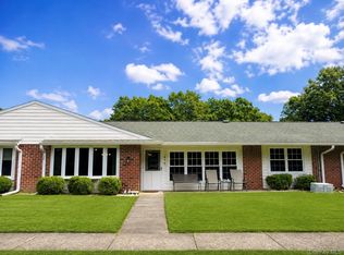 89 Enfield Ct UNIT B, Ridge, NY 11961
