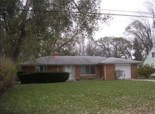 1585 Mack Rd, Saginaw, MI 48601