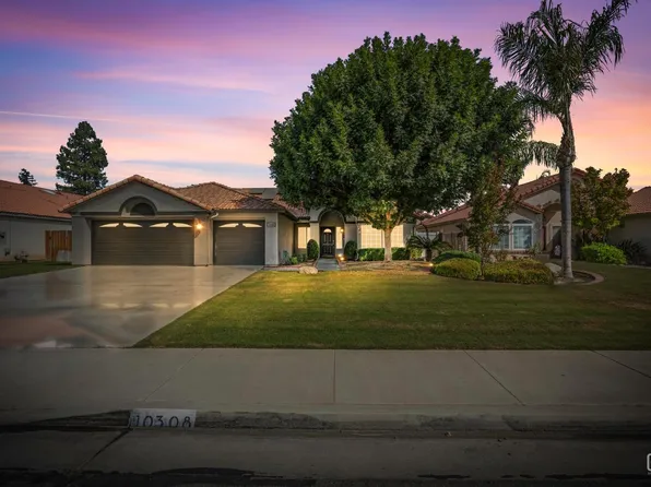 10308 Walnut Creek Ct, Bakersfield, CA 93311