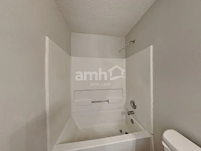 2120 Bridlewood Dr — Photo 20