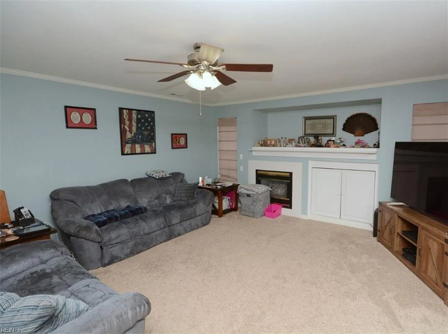 Spacious 2,060 sq ft, two-story home for rent in South Chesapeake featuring 4 bedrooms and 2.5 ba... — Photo 4