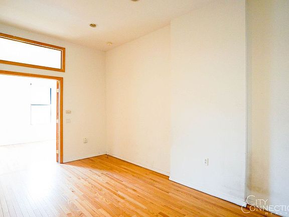 3rd image of 65 Saint Marks Pl APT 13