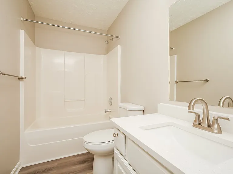 352 Stewart Springs Dr — Photo 16