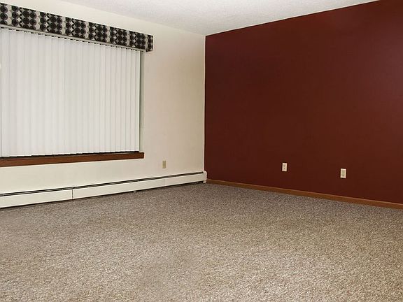 5th image of 1226 9th Ave S