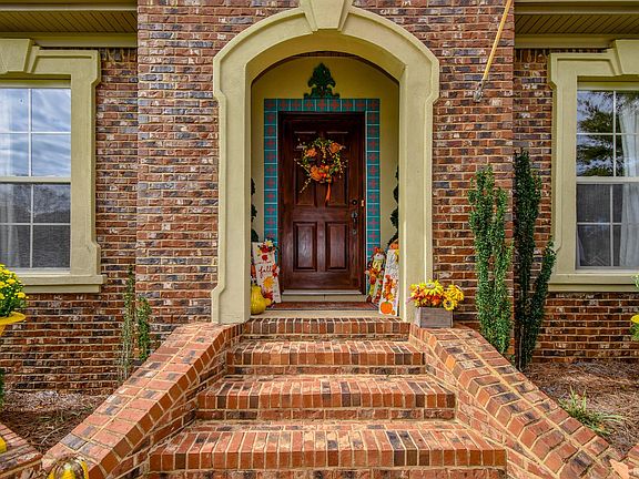 Image 3: Front of home